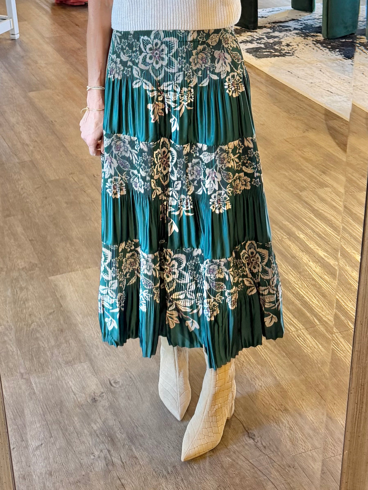 Floral Print Tiered Pleated Midi Skirt in green multi by Current Air