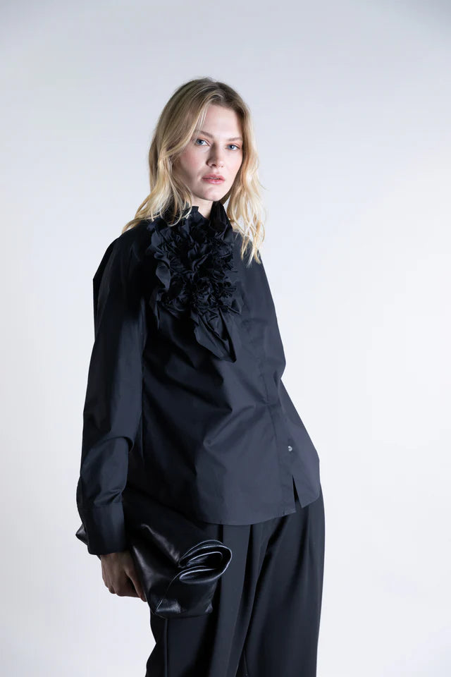 Long Sleeve Flower Accent Poplin Top in black by Psophia