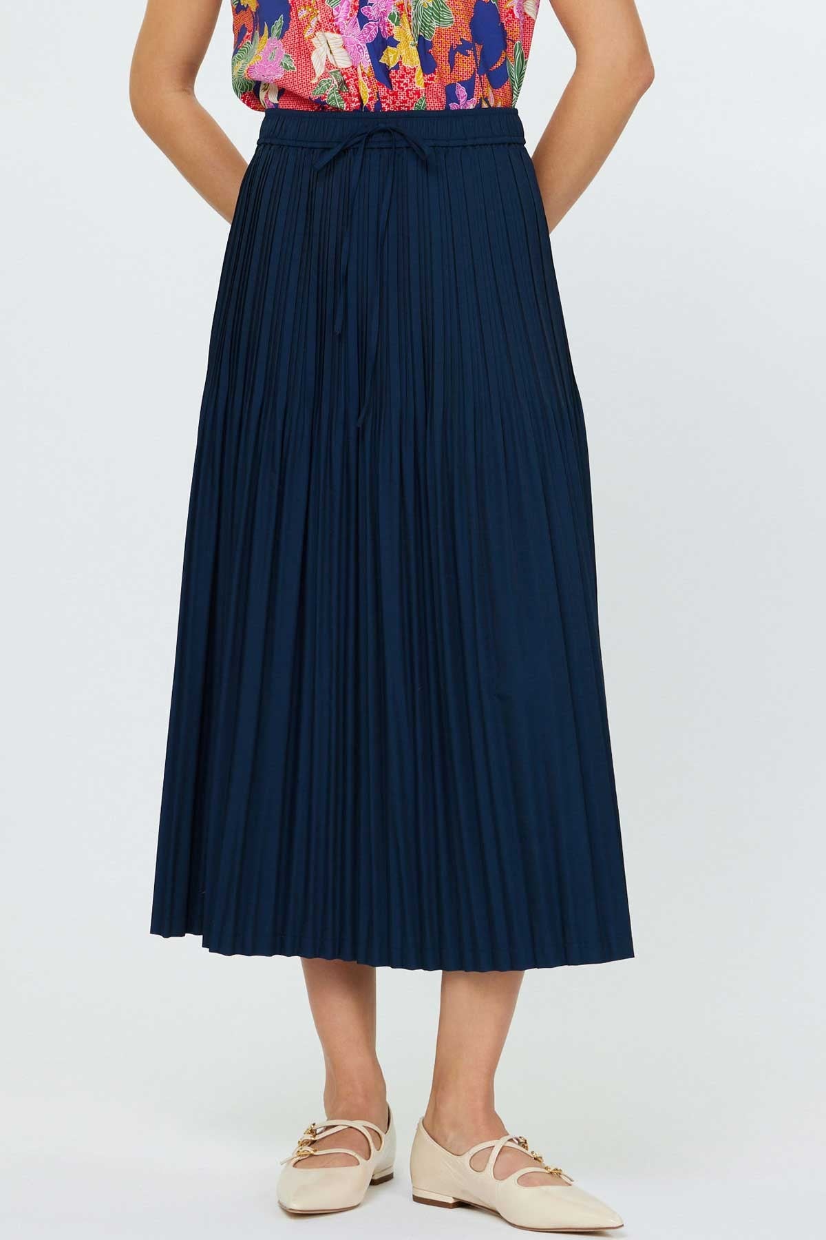 Elastic Waist Pleated Midi Skirt in navy by Current Air