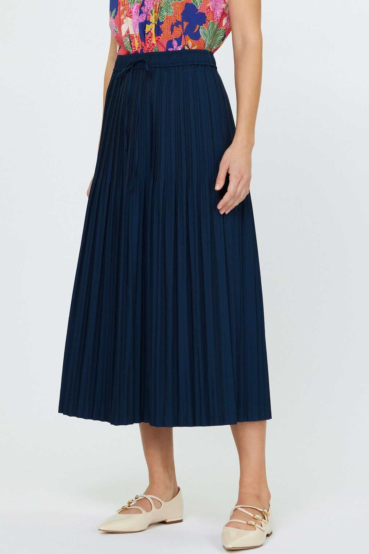 Elastic Waist Pleated Midi Skirt in navy by Current Air