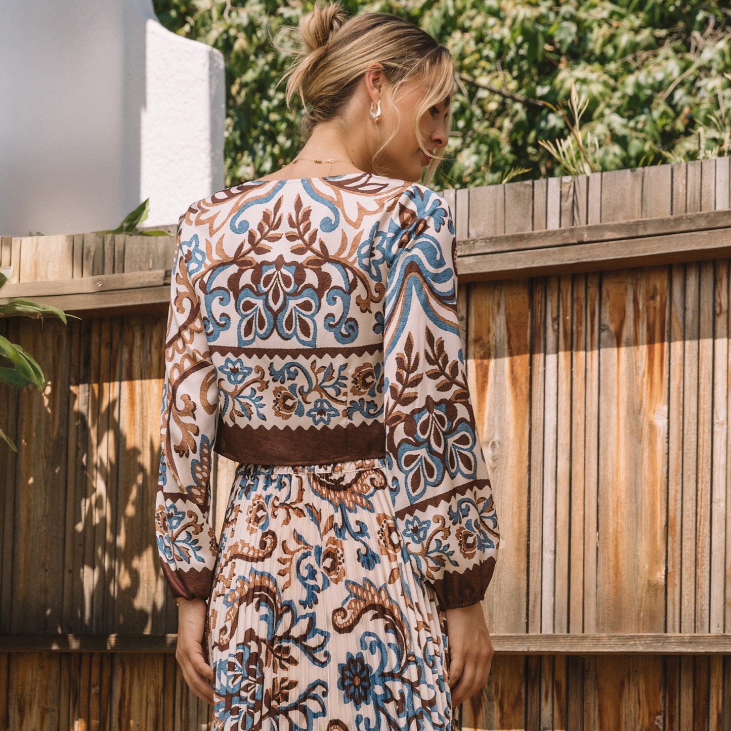 Long Sleeve Printed Blouse in ivory/brown/blue by Skies are Blue