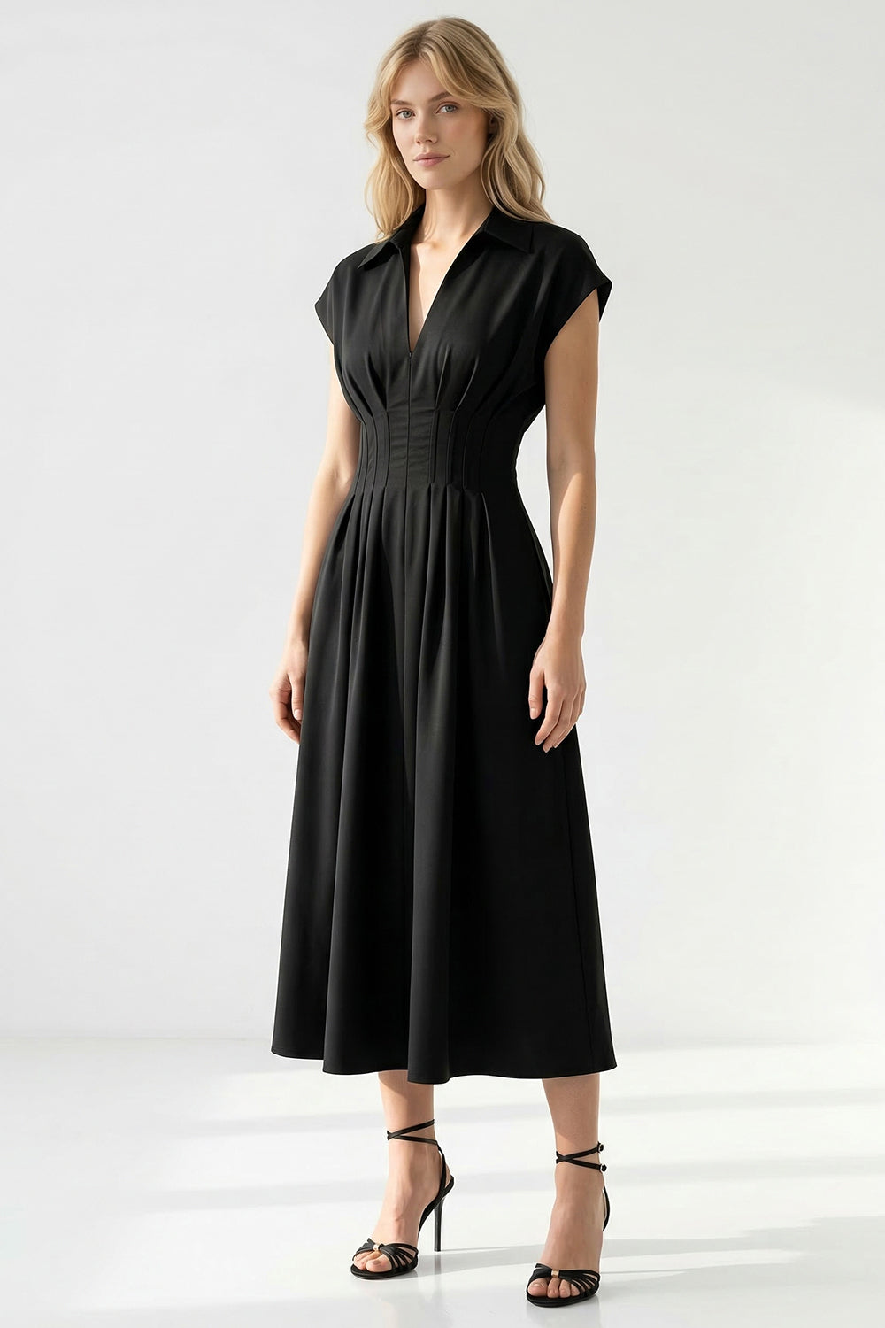 Aveline Dress in black by Exquise