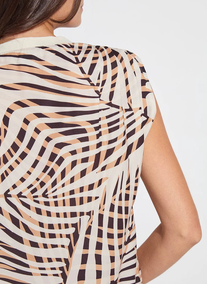 Aura Rib Trim Printed Top in pool side palm by Lysse