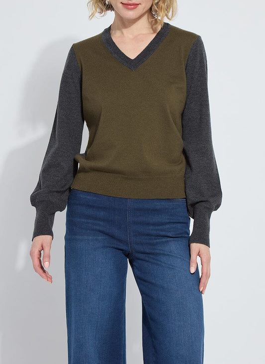 Corinne V-Neck Sweater in charcoal/combat by Lysse