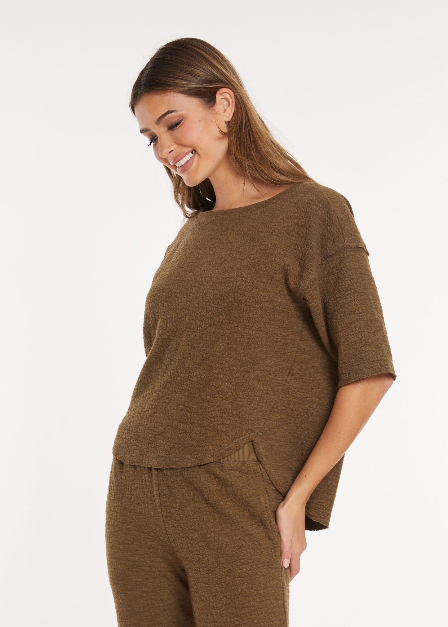 Elbow Sleeve Curve Hem Top in cloud fern by Mododoc