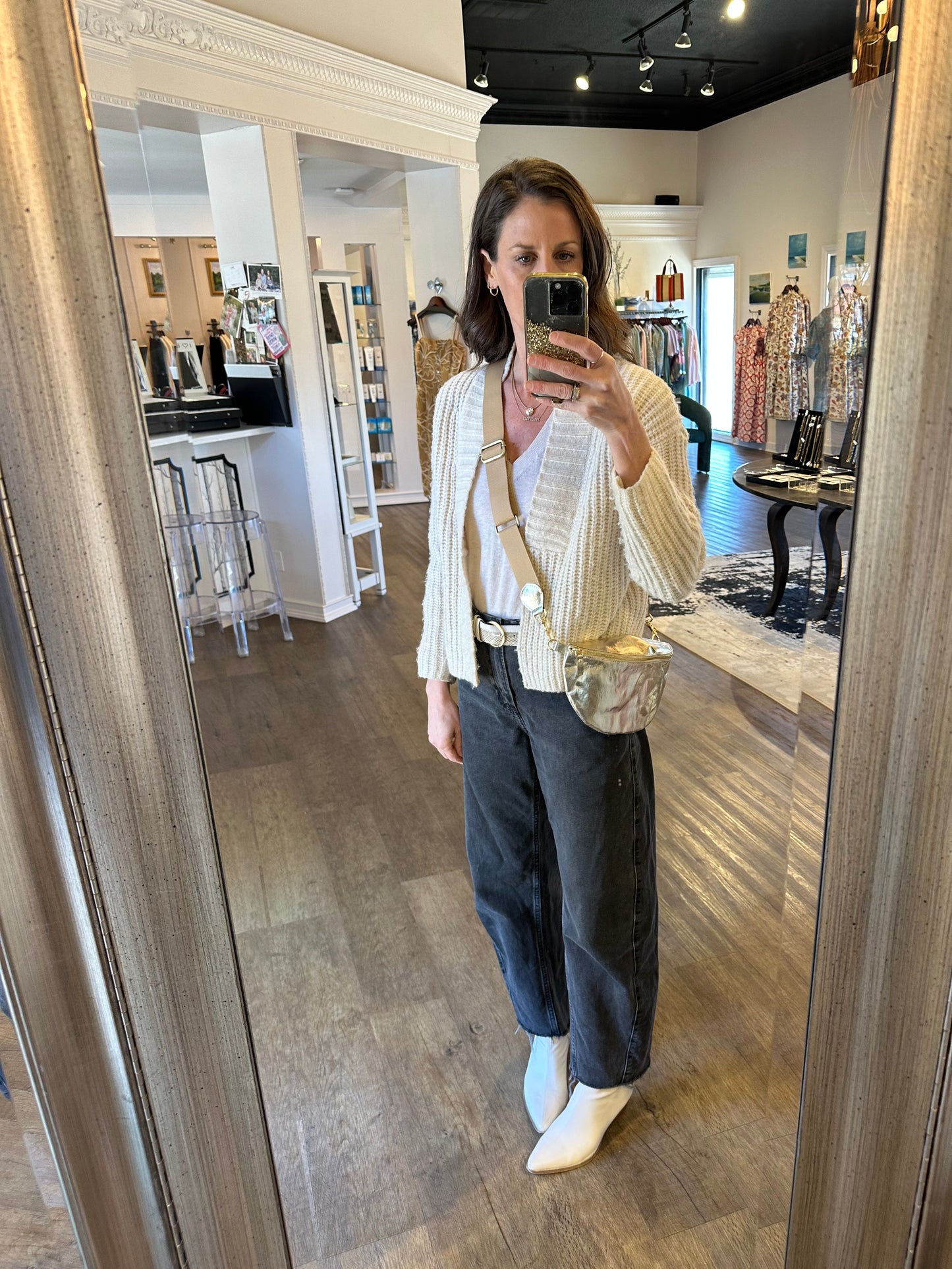 Sling Body Bag in platino by Uashmama