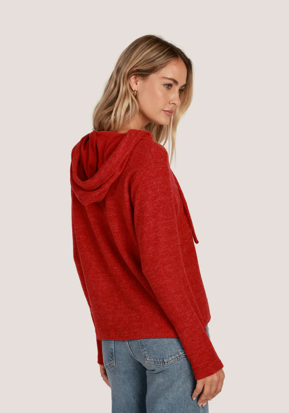Cozy Moment Pullover in red by Dylan
