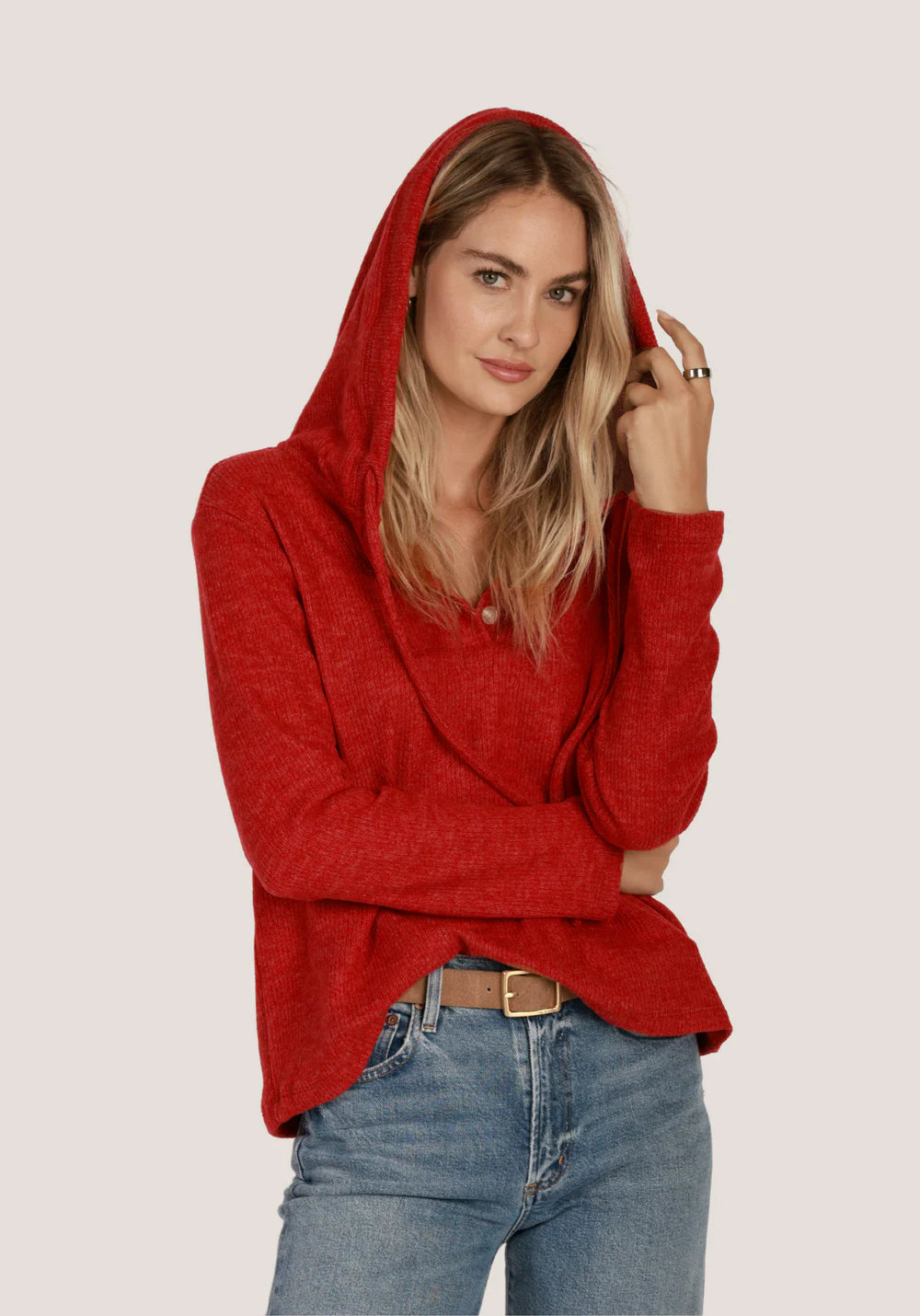 Cozy Moment Pullover in red by Dylan