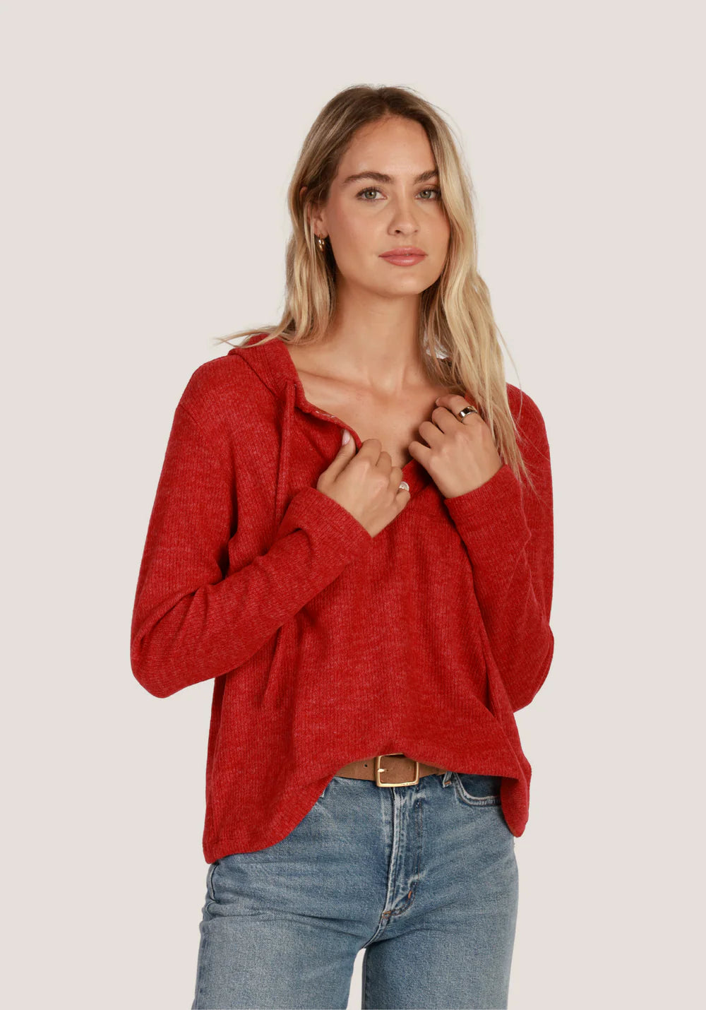 Cozy Moment Pullover in red by Dylan