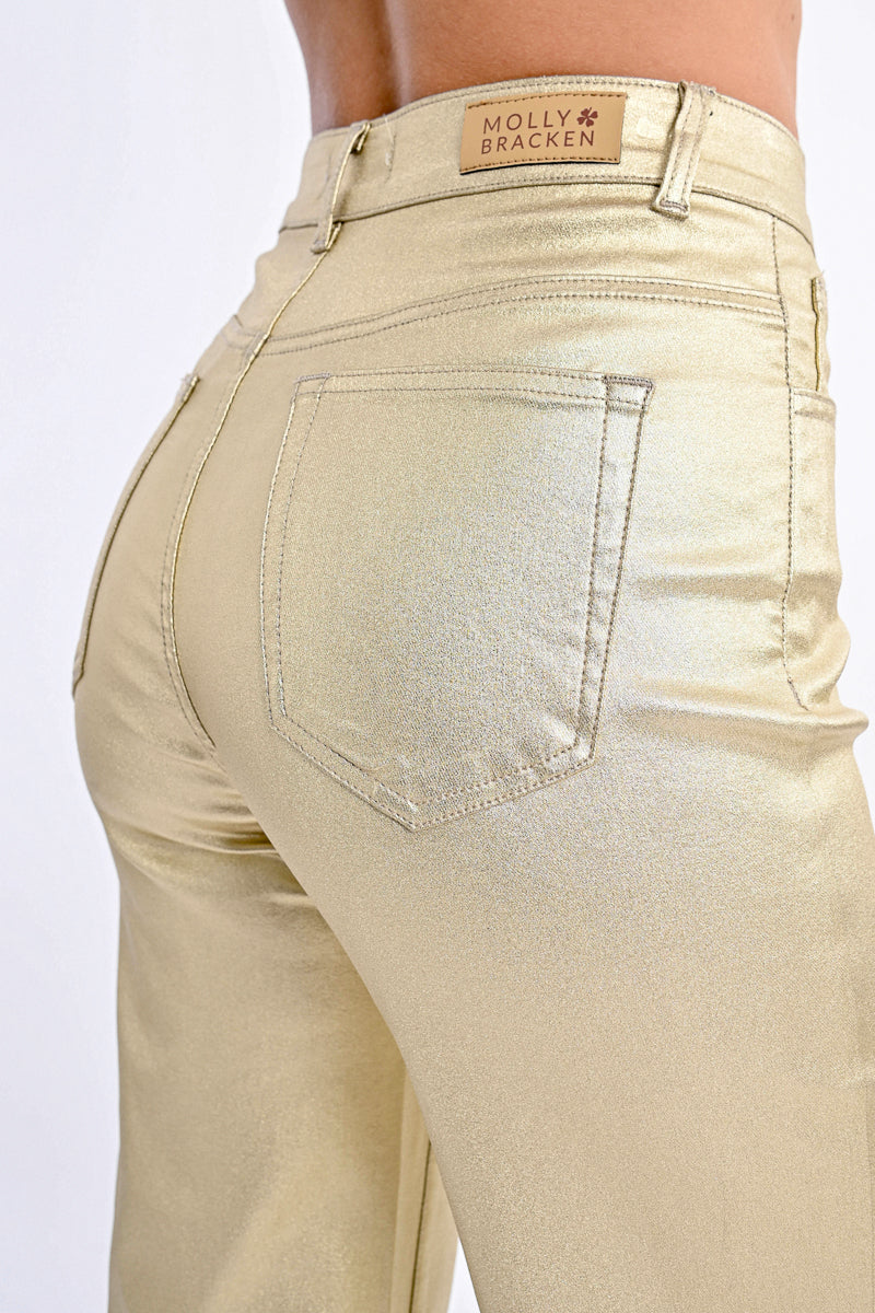 Straight Leg Jeans in golden by Molly Bracken