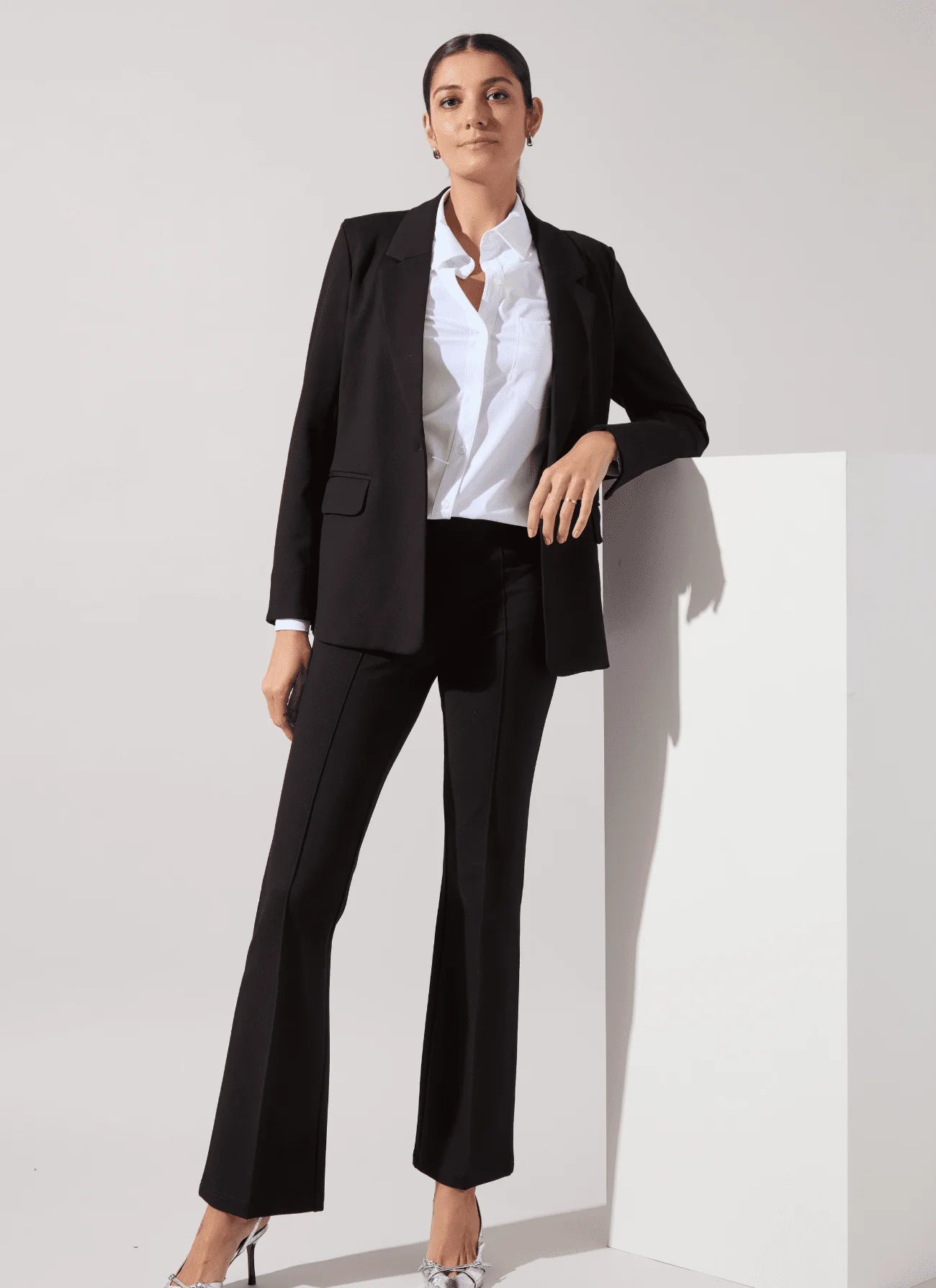 Ankle Elysse Ponte Pant in black by Lysse