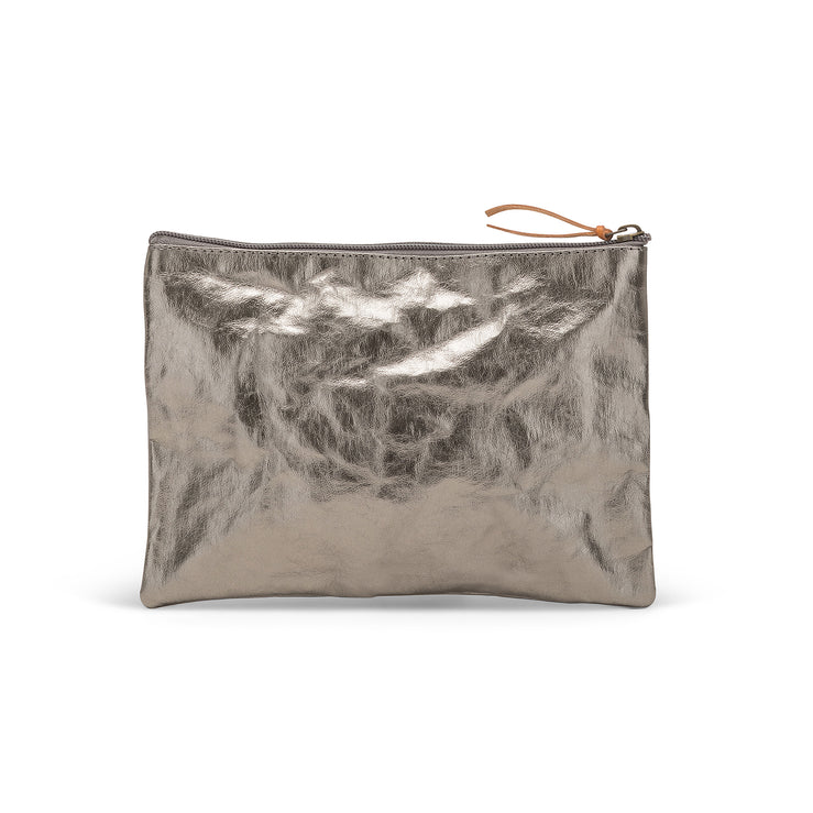 Gimi Purse in silver by Uashmama