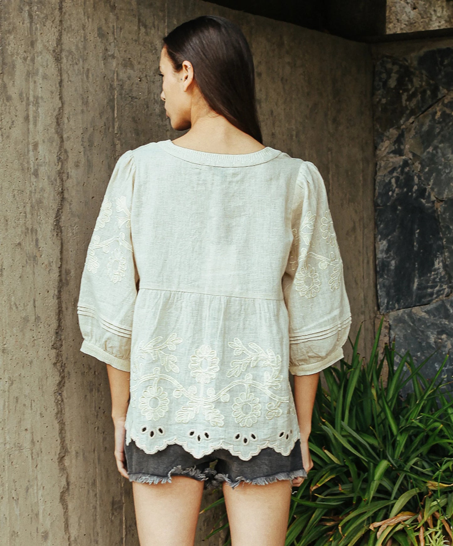 Goldhawk Daisy Applique Top in natural/gold by Rose & Rose
