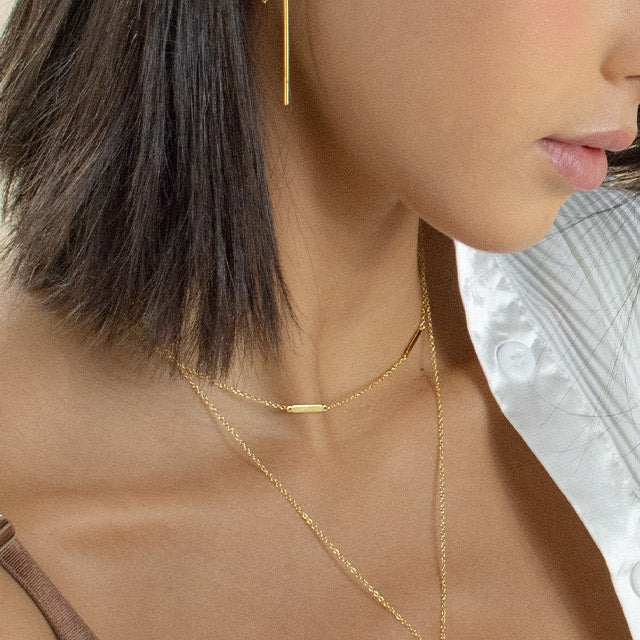 Gravity Necklace in gold by Splash