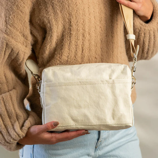 Tracolla Large Crossbody Bag in cashmere by Uashmama