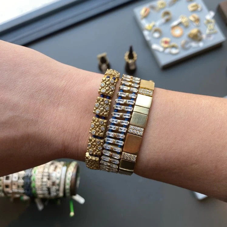 Shining Bracelet in brass by JUJU