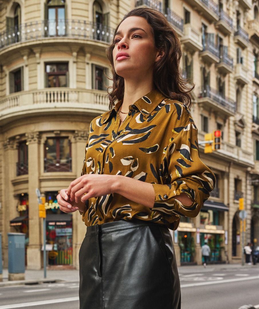Oversized Button Down Blouse in harmony print by Esqualo