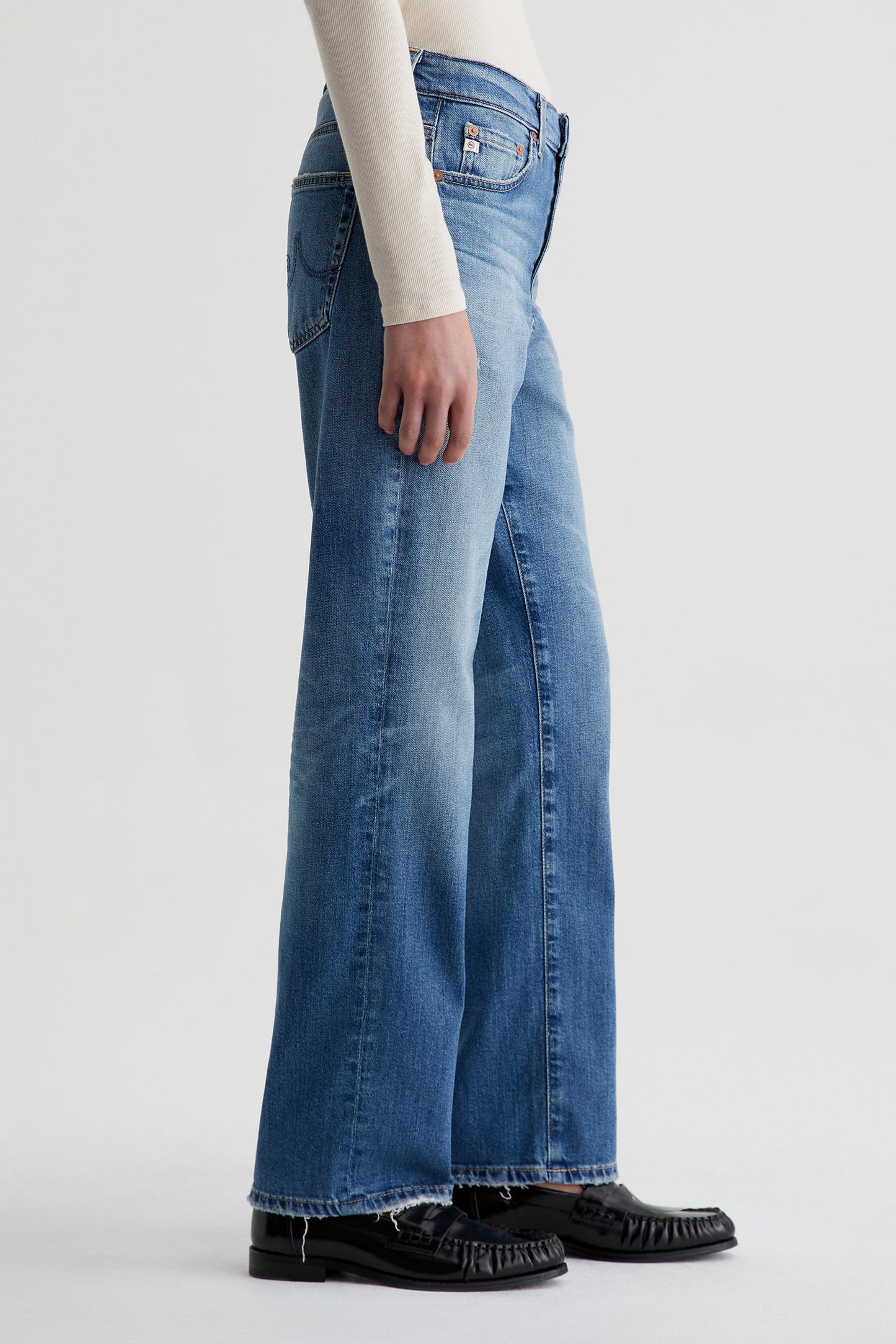 Brinley Mid Rise Straight Leg in 16 years soaring by AG