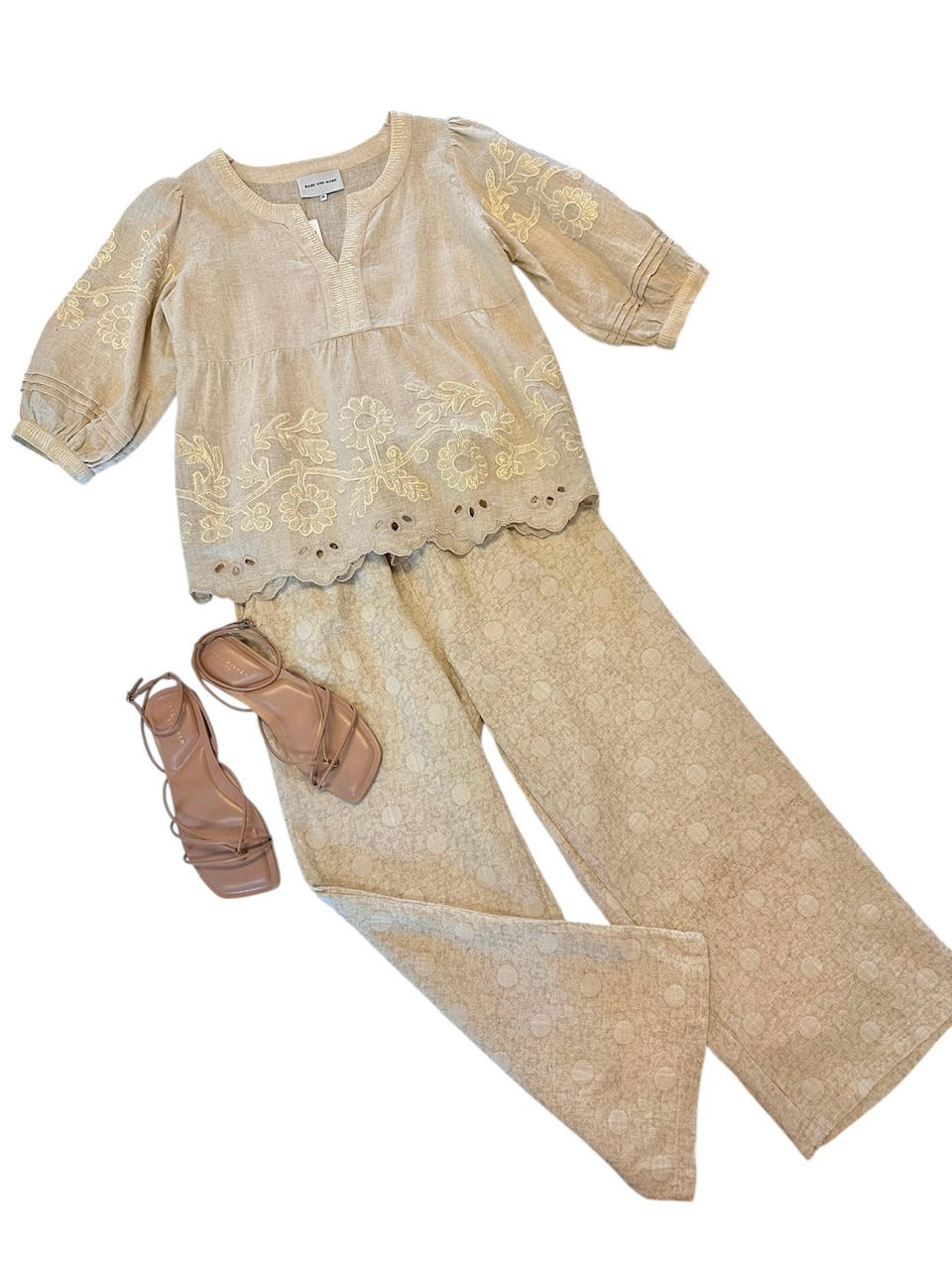 Goldhawk Daisy Applique Top in natural/gold by Rose & Rose