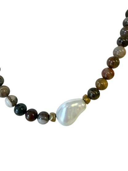 The Kamryn Gemstone Pearl Necklace in burgundy by Virtue
