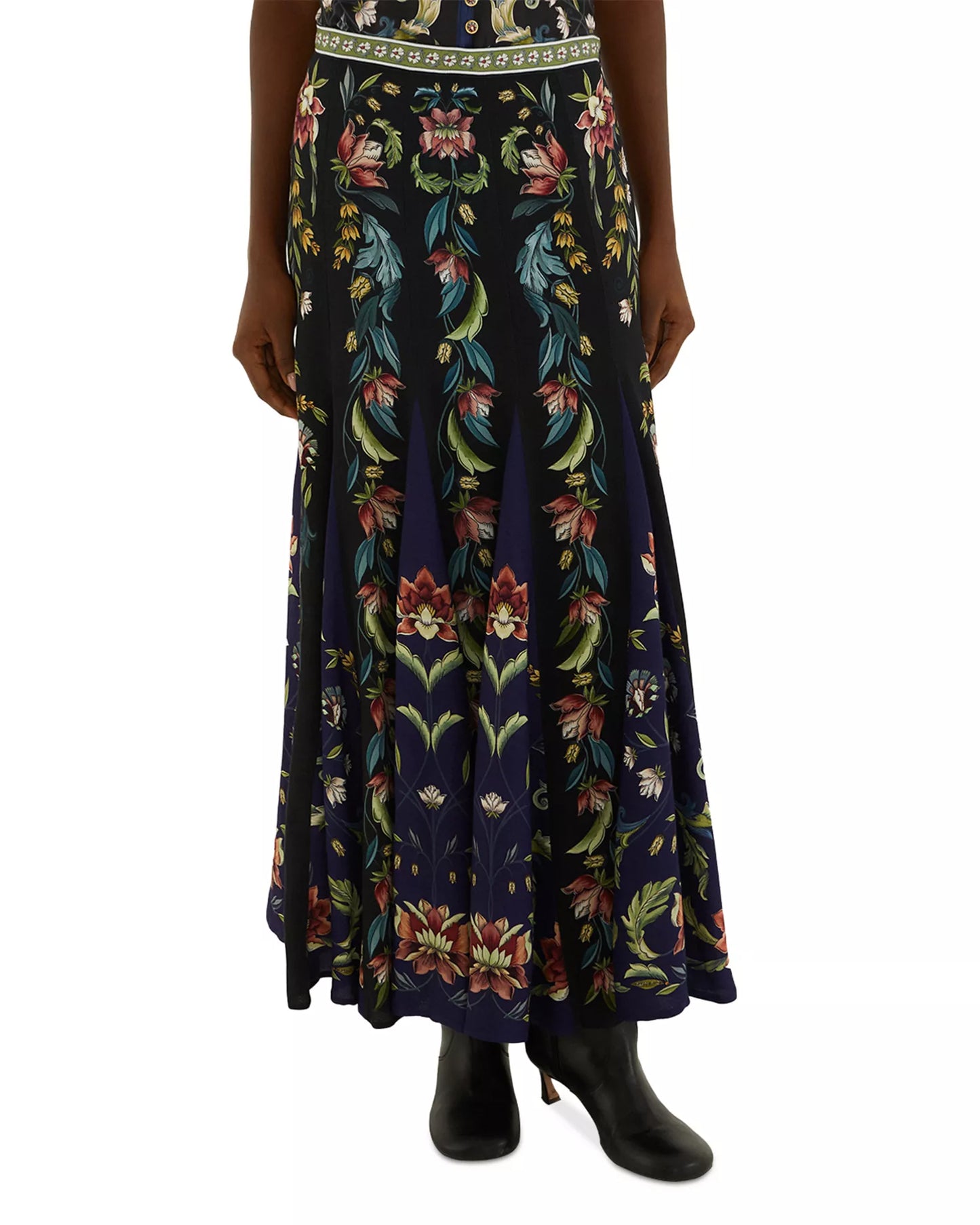 Natalia Maxi Skirt in black by Farm Rio