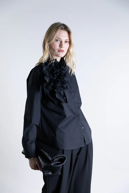 Long Sleeve Flower Accent Poplin Top in black by Psophia