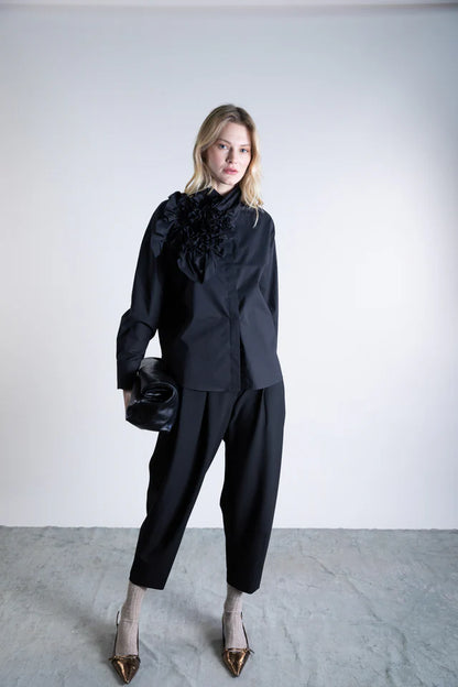 Long Sleeve Flower Accent Poplin Top in black by Psophia