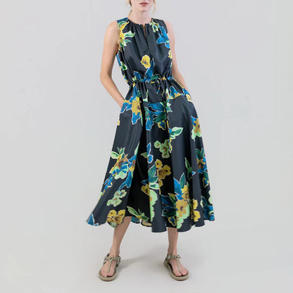 Sleeveless Printed Dress in black by Psophia