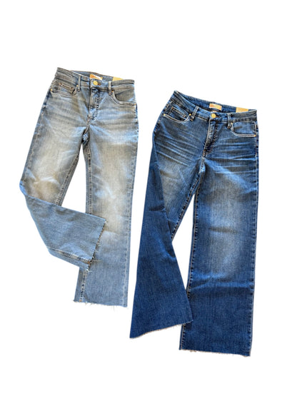 Kelsey High Rise Flare with Inset Leg in amaze by KUT