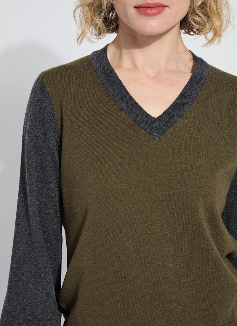 Corinne V-Neck Sweater in charcoal/combat by Lysse