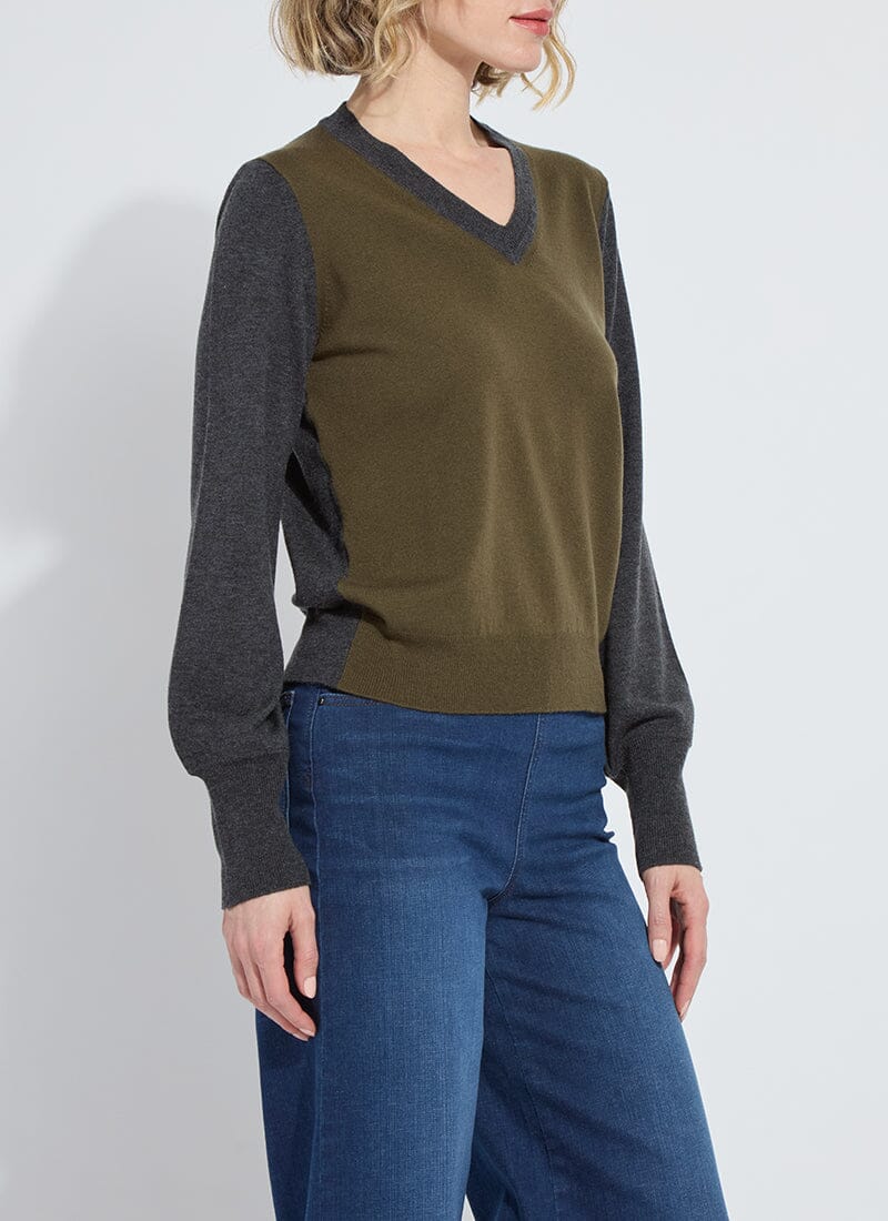Corinne V-Neck Sweater in charcoal/combat by Lysse