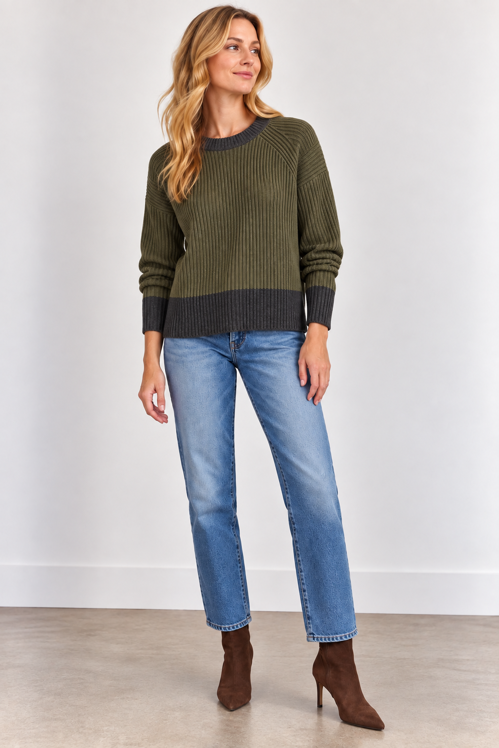 Plaited Crew Sweater in pine/black by J.Society