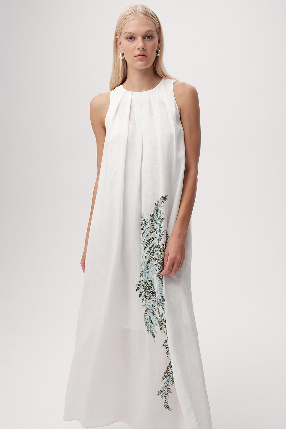 Briand Dress in white by Exquise