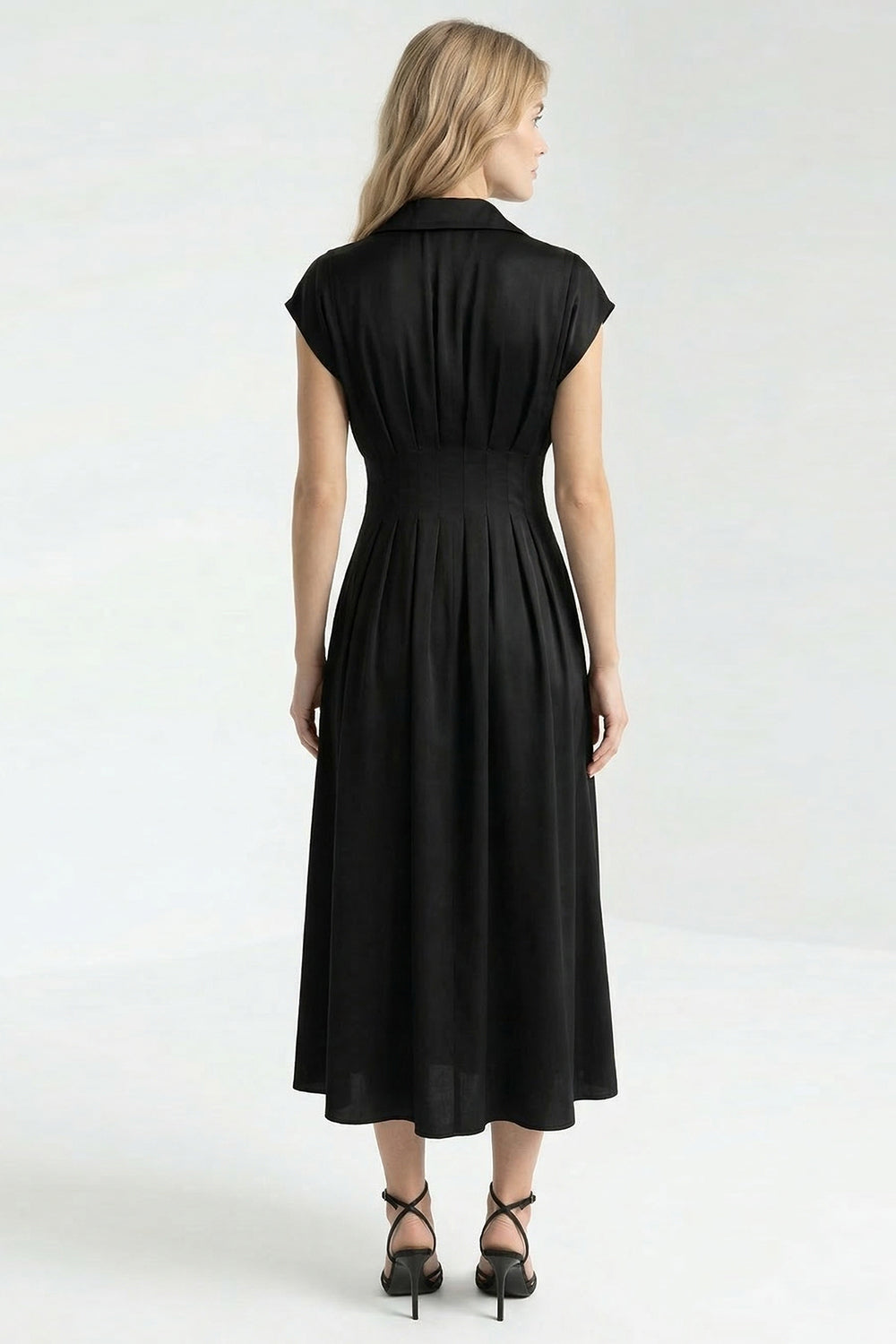 Aveline Dress in black by Exquise
