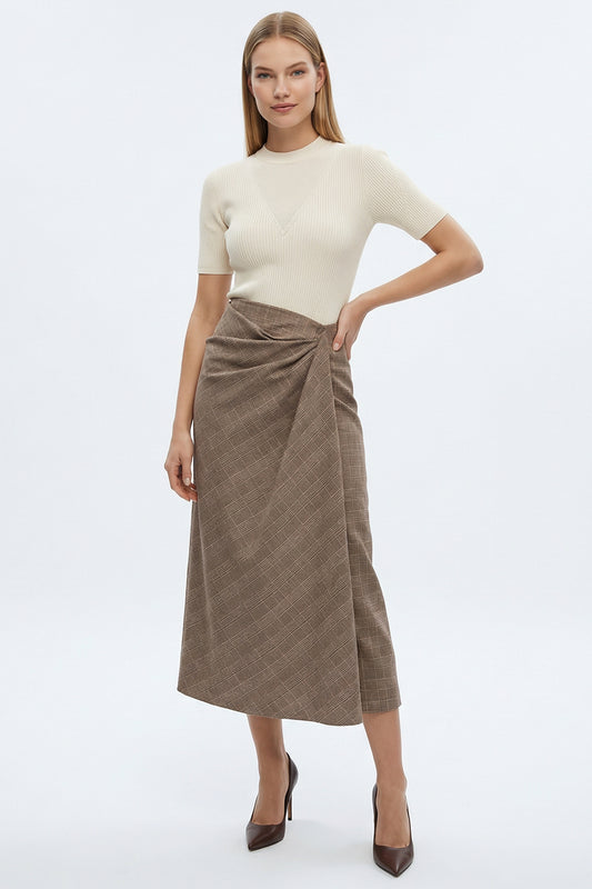 Arvion Skirt in multi by Exquise