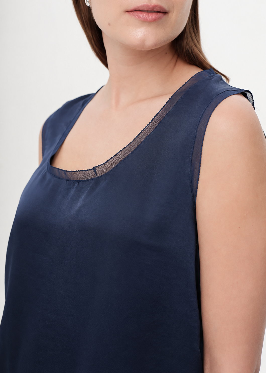 Floraora Blouse in navy by Exquise