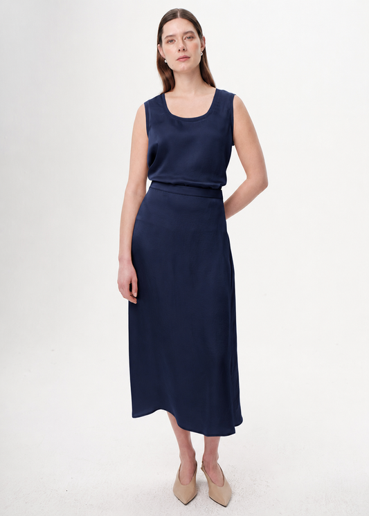 Iriselle Skirt in navy by Exquise
