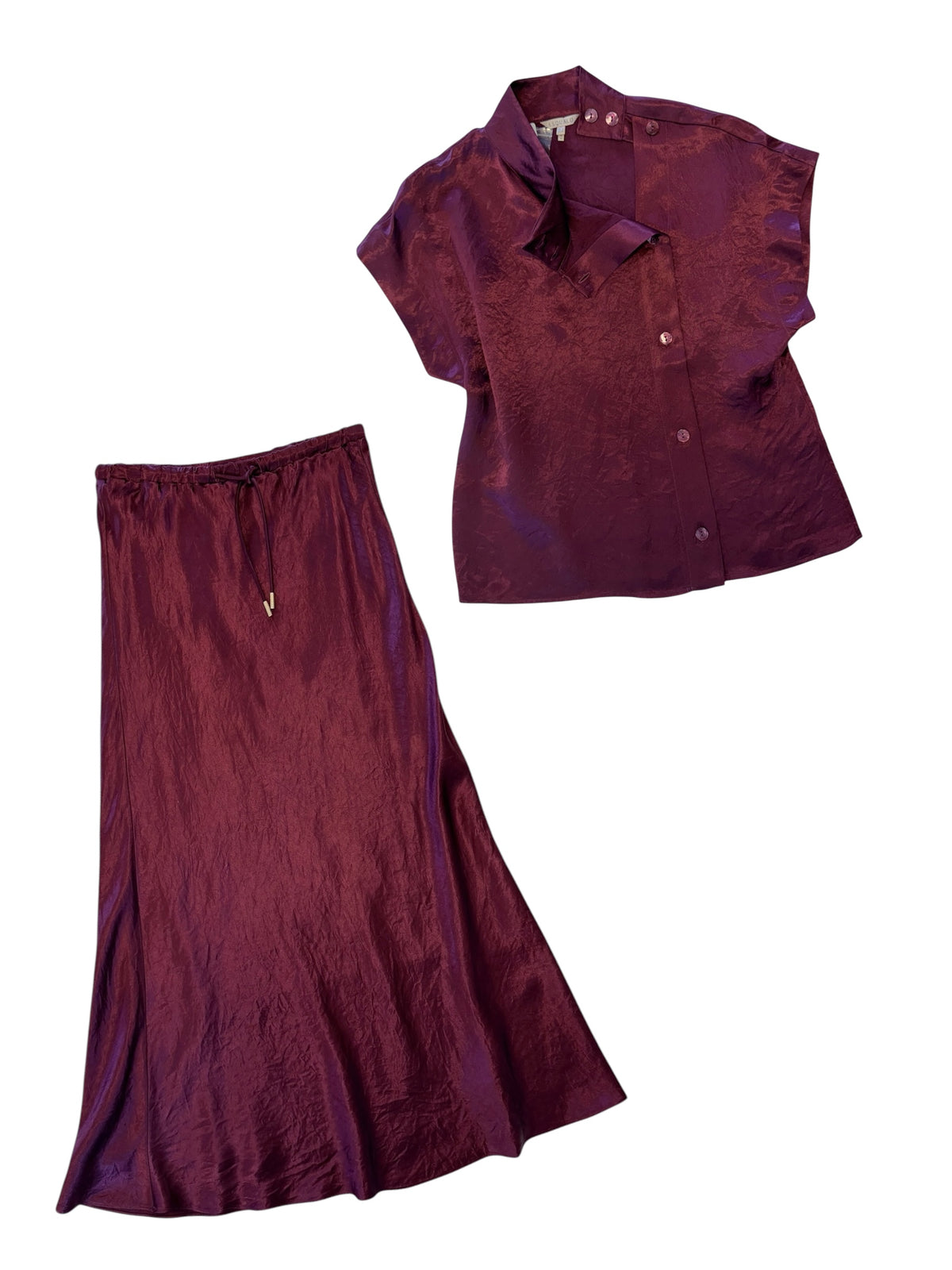 Wide Button Blouse in merlot by Esqualo