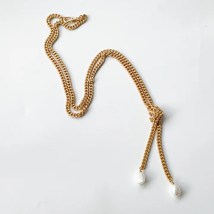 Knotted Curb Chain Necklace w/ Mini Pearls in gold by Virtue