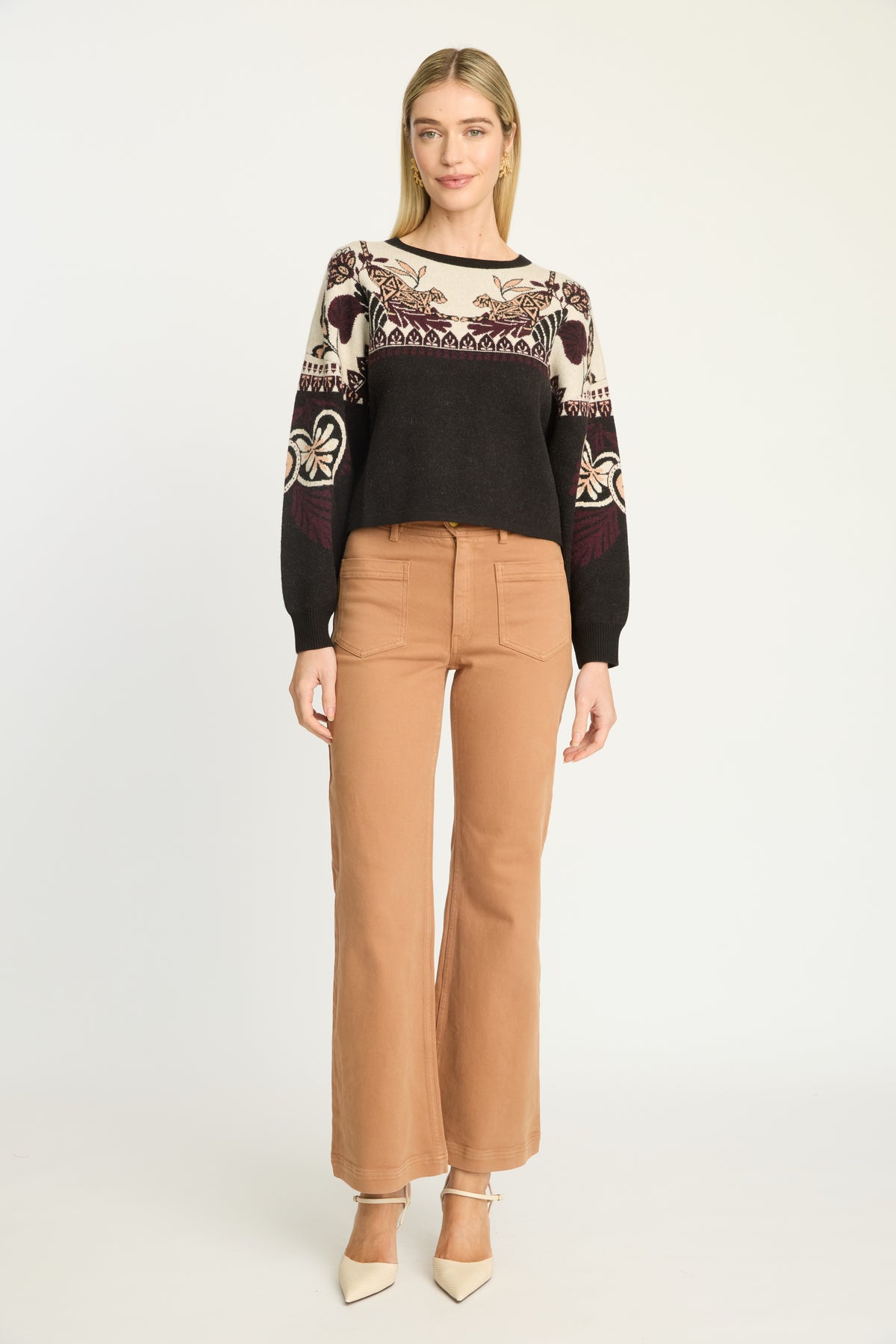 Noa Sweater in crouching cheetah by Caballero