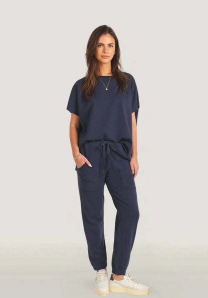 Cali Fleece Cargo Jogger Pant in mocha by Dylan