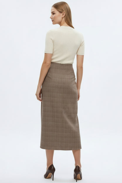 Arvion Skirt in multi by Exquise