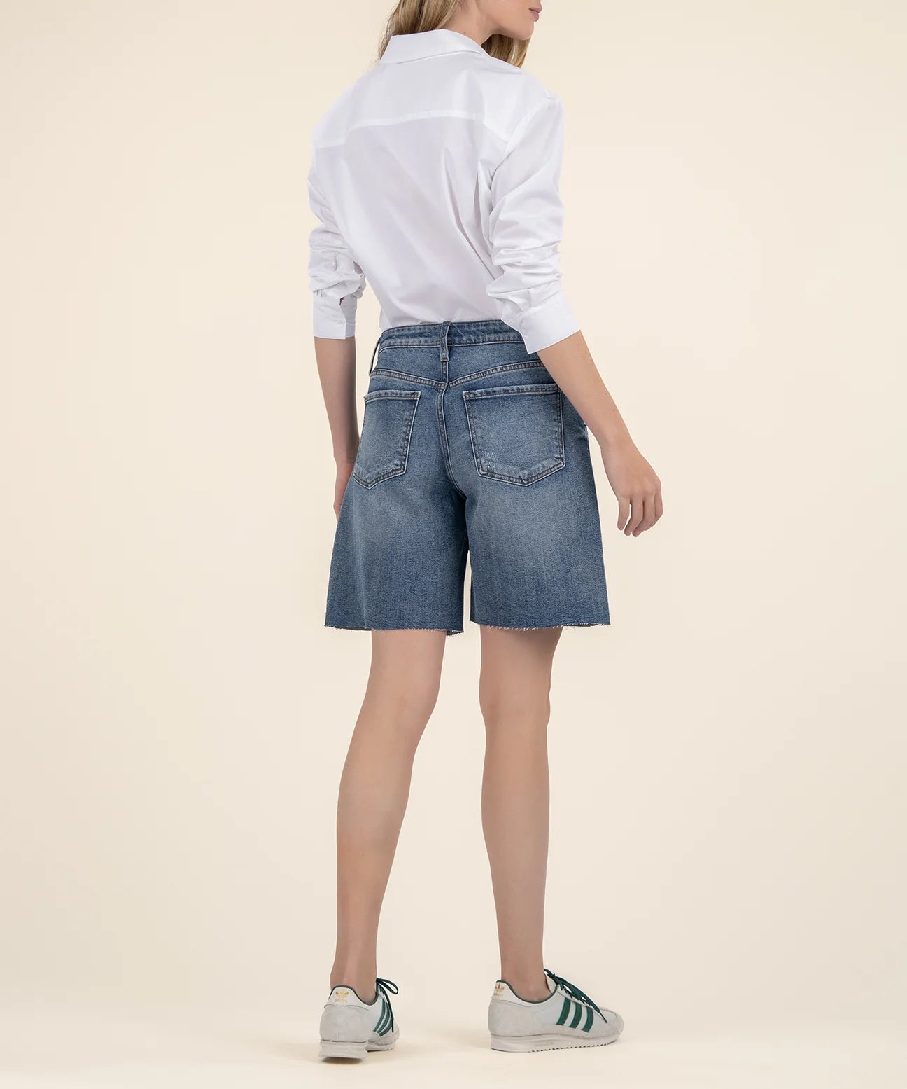 Hailey High Rise Short with Raw Hem in focus by KUT