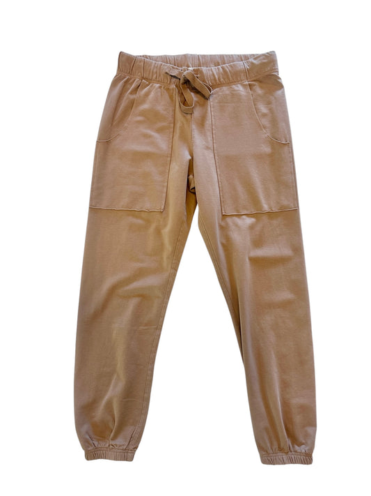 Cali Fleece Cargo Jogger Pant in mocha by Dylan
