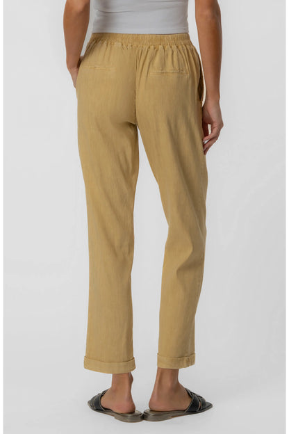Rosalie Tapered Pant in mustard by KUT