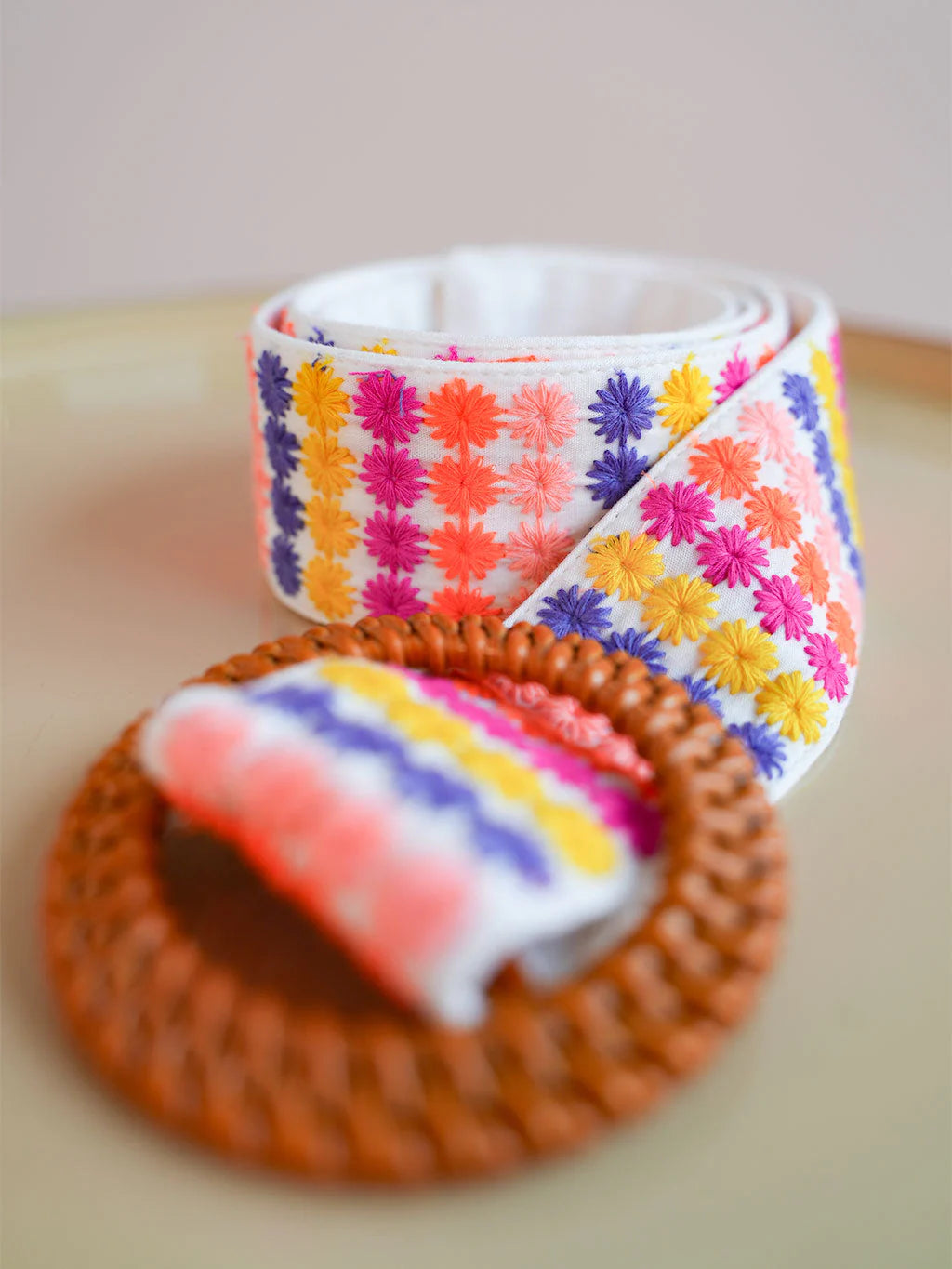 Embroidered Belt in white/multi flowers by Nimo