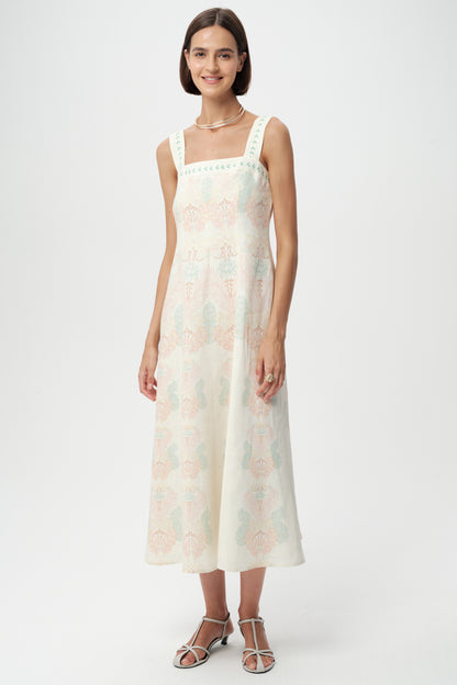 Model wearing Elvis Linen dress by exquise 