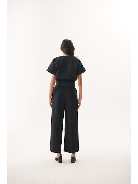 Lauren Pants in black by Exquise