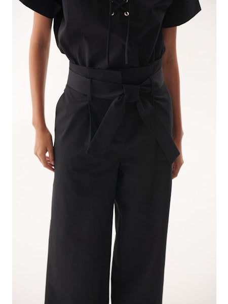 Lauren Pants in black by Exquise