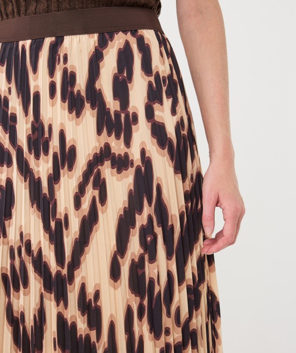 Printed Pleated Skirt in soft embrace by Esqualo